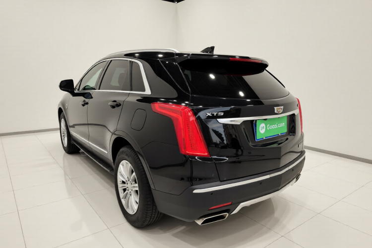 凯迪拉克XT5 2016款 25T 豪华型车身外观5