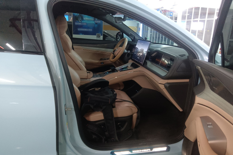 腾势N7 2023款 超长续航版局部细节41