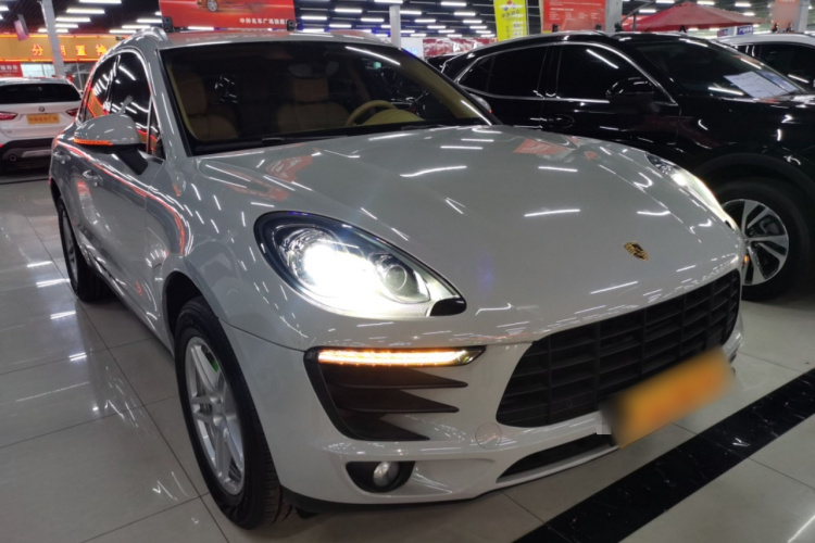 保时捷 2016款 Macan 2.0T车身外观3