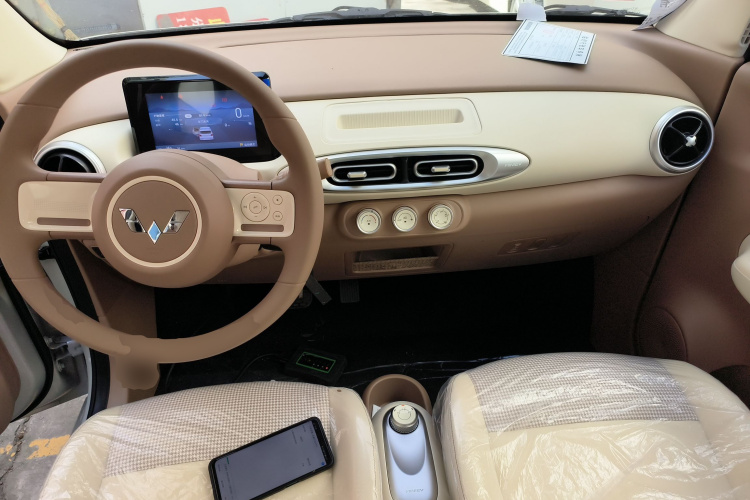 五菱汽车 宏光MINIEV 2025款 四门版 进阶款中控内饰12