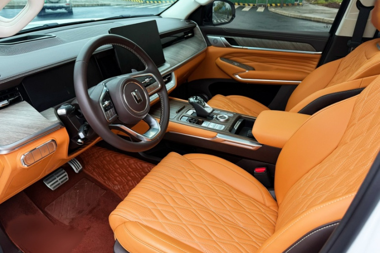 坦克500 2022款 3.0T 运动版 造境型 5座中控内饰7006