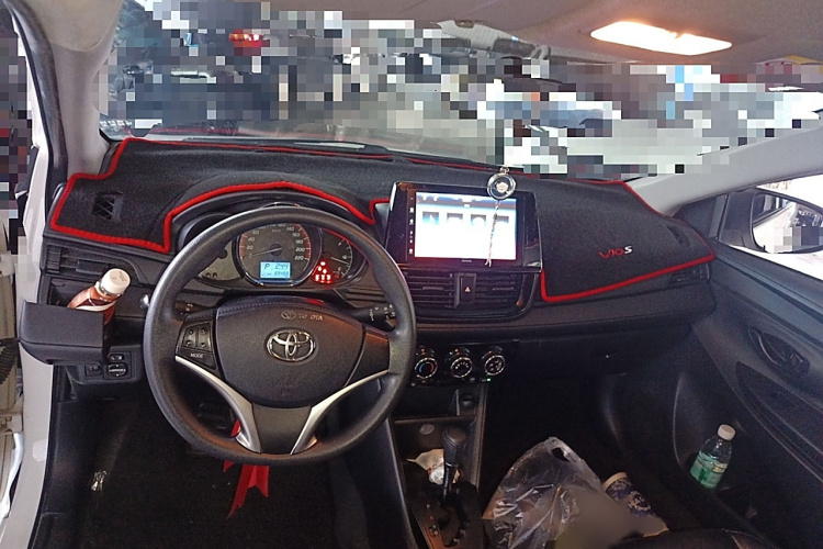 丰田 威驰FS 2021款 1.5L CVT锋驰版中控内饰7002