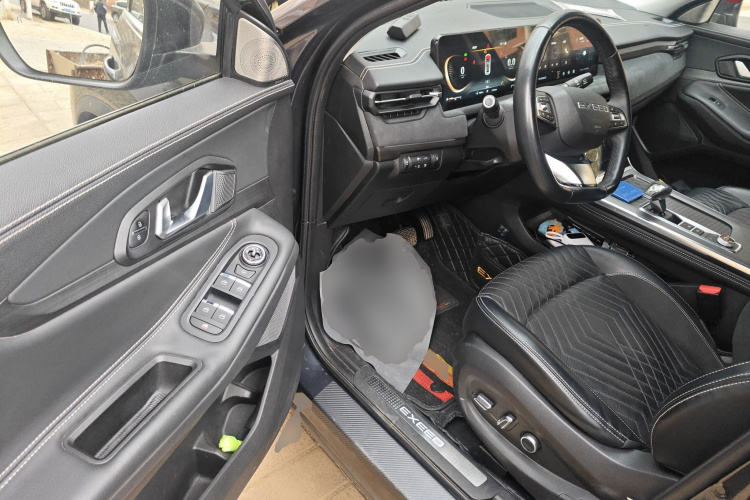 星途凌云 2023款 400T 两驱星尊版中控内饰20