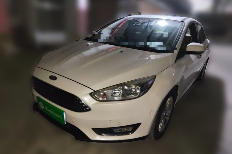 福特 福克斯 2015款 三厢 EcoBoost 180 自动旗舰型车身外观1