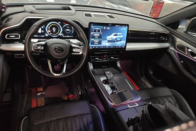 广汽传祺 传祺GS8 2022款 领航系列 2.0TGDI 四驱豪华智联版（六座）中控内饰7002