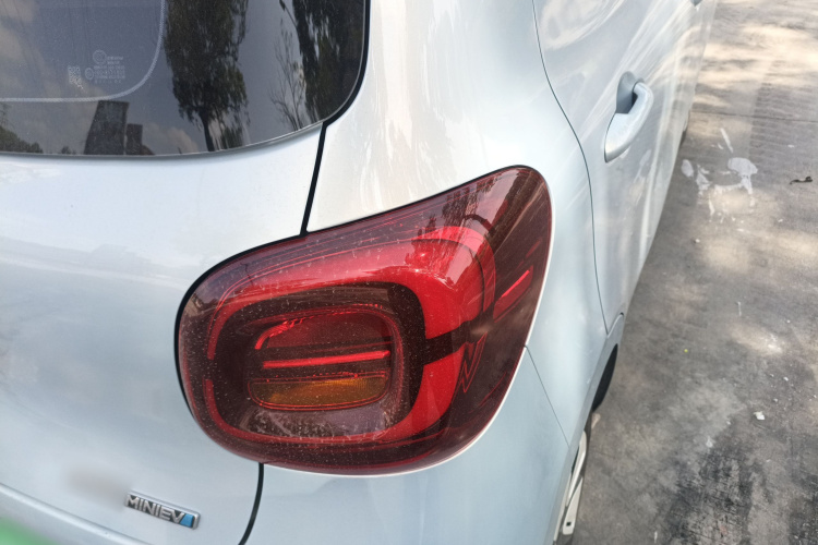 五菱汽车 宏光MINIEV 2025款 四门版 进阶款车身外观6006