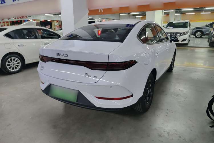 比亚迪 秦PLUS 2025款 DM-i 智驾版 55KM领先型车身外观7