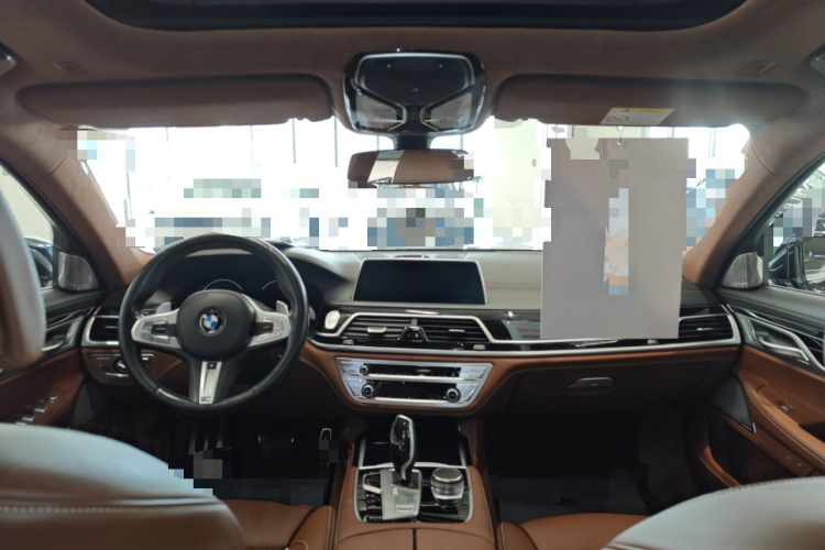 宝马7系 2018款 740Li xDrive 尊享型 M运动套装中控内饰12