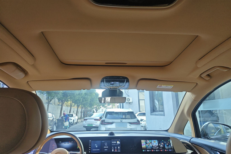 岚图汽车 岚图梦想家 2024款 PHEV 超长续航卓越版中控内饰22