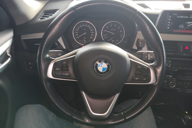 宝马X1 2018款 sDrive18Li 时尚型局部细节13