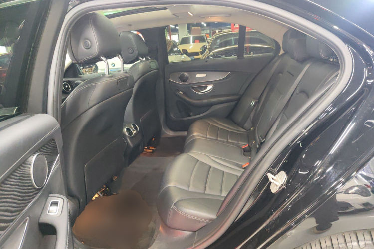 奔驰C级 2016款 C 200 L 4MATIC 运动版中控内饰7004