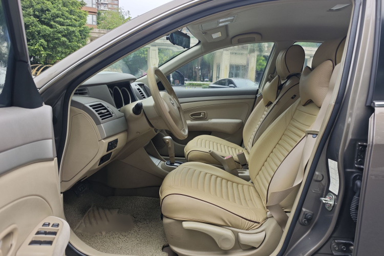 日产 轩逸 2016款 经典 1.6XE 自动舒适版中控内饰7002