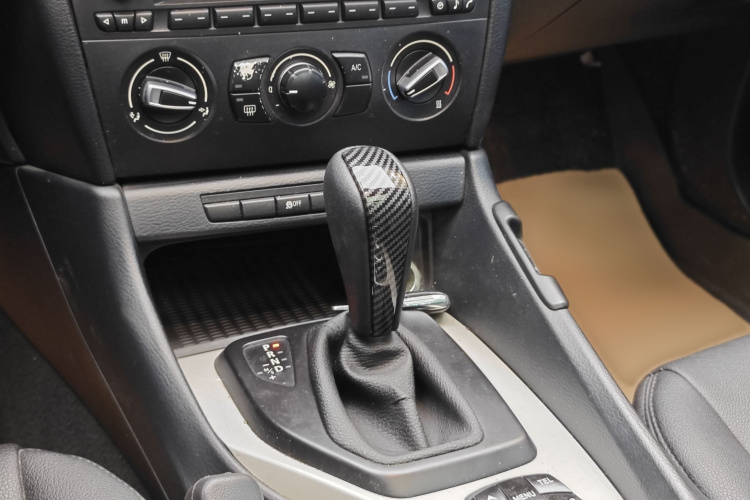 宝马X1 2013款 sDrive18i 时尚型中控内饰7007