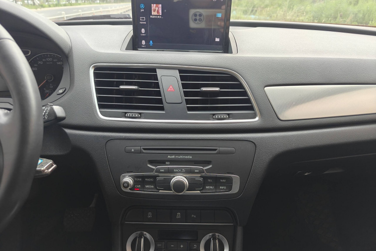 奥迪Q3 2013款 35 TFSI 舒适型局部细节16