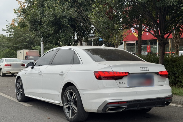 奥迪A4L 2020款 40 TFSI 豪华动感型车身外观6002