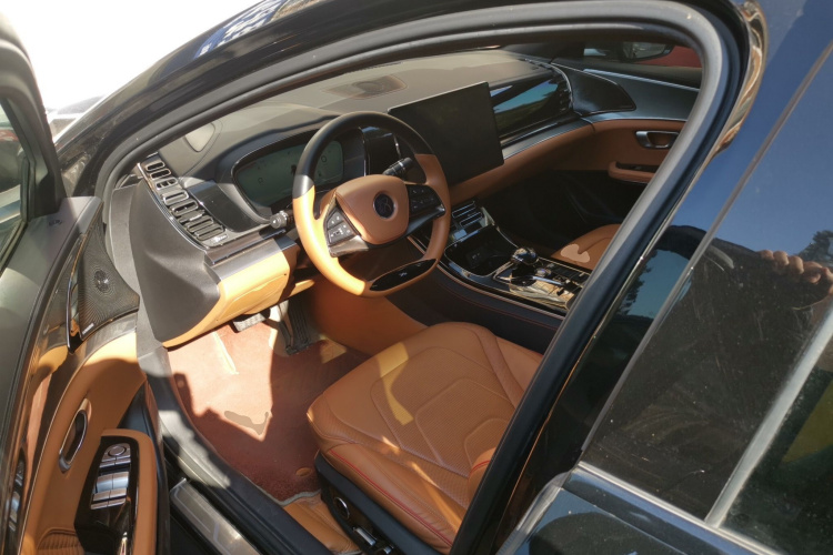 比亚迪 汉 2022款 DM-i 121KM 尊荣型中控内饰20