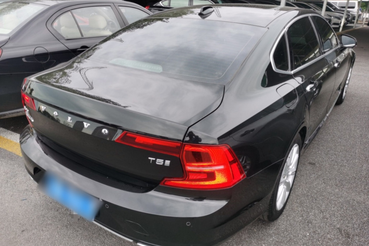 沃尔沃S90 2020款 改款 T5 智逸豪华版车身外观7