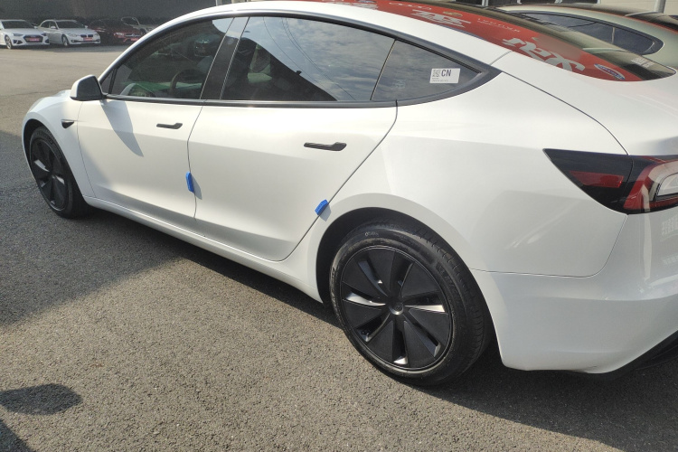特斯拉 Model 3 2023款 长续航全轮驱动版车身外观6003