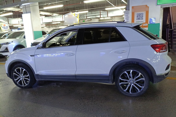 大众 T-ROC探歌 2019款 280TSI DSG两驱舒适型 国VI车身外观4