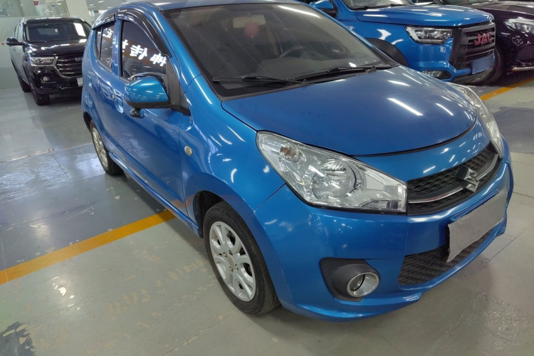 铃木 奥拓 2013款 1.0L 自动豪华型车身外观6002