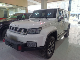 北京BJ40 2023款 2.0T 自动四驱城市猎人版侠客型