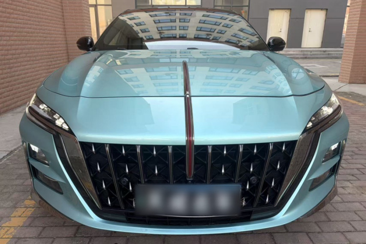 红旗H6 2023款 2.0T 致臻版车身外观6005