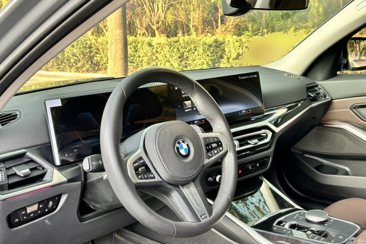 宝马3系 2023款 325Li xDrive M运动套装中控内饰7004