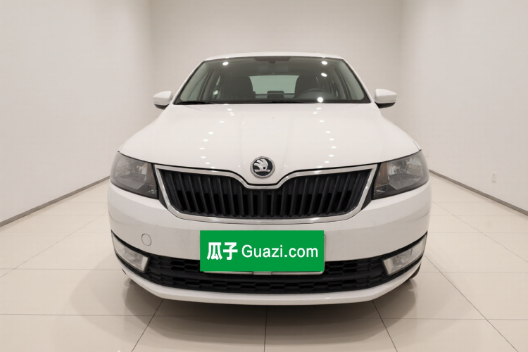 斯柯达 昕锐 2013款 1.6L 手动智选型车身外观2