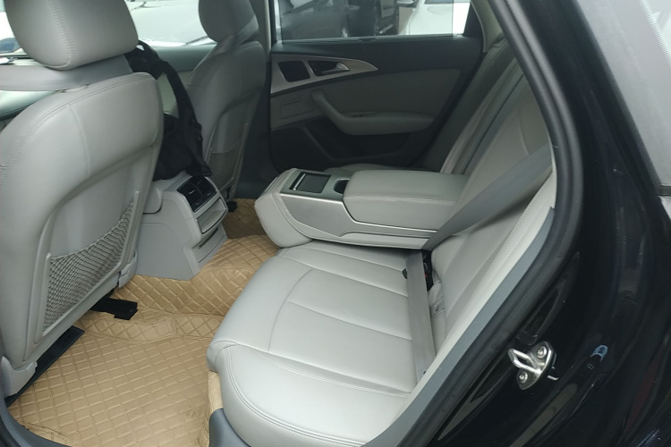 奥迪A6L 2014款 30 FSI 技术型中控内饰7004