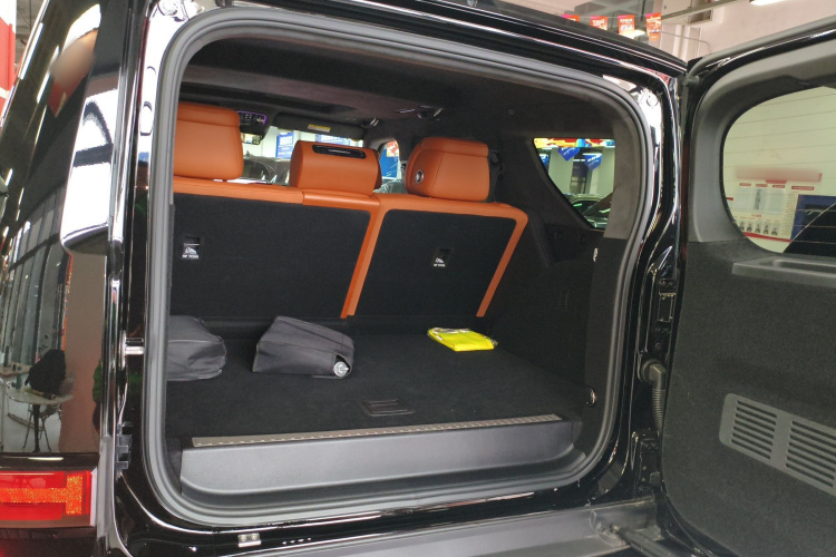 坦克700新能源 2024款 Hi4-T 极境版机舱底盘23