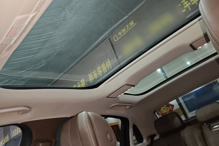 奔驰E级 2020款 E 260 L中控内饰22