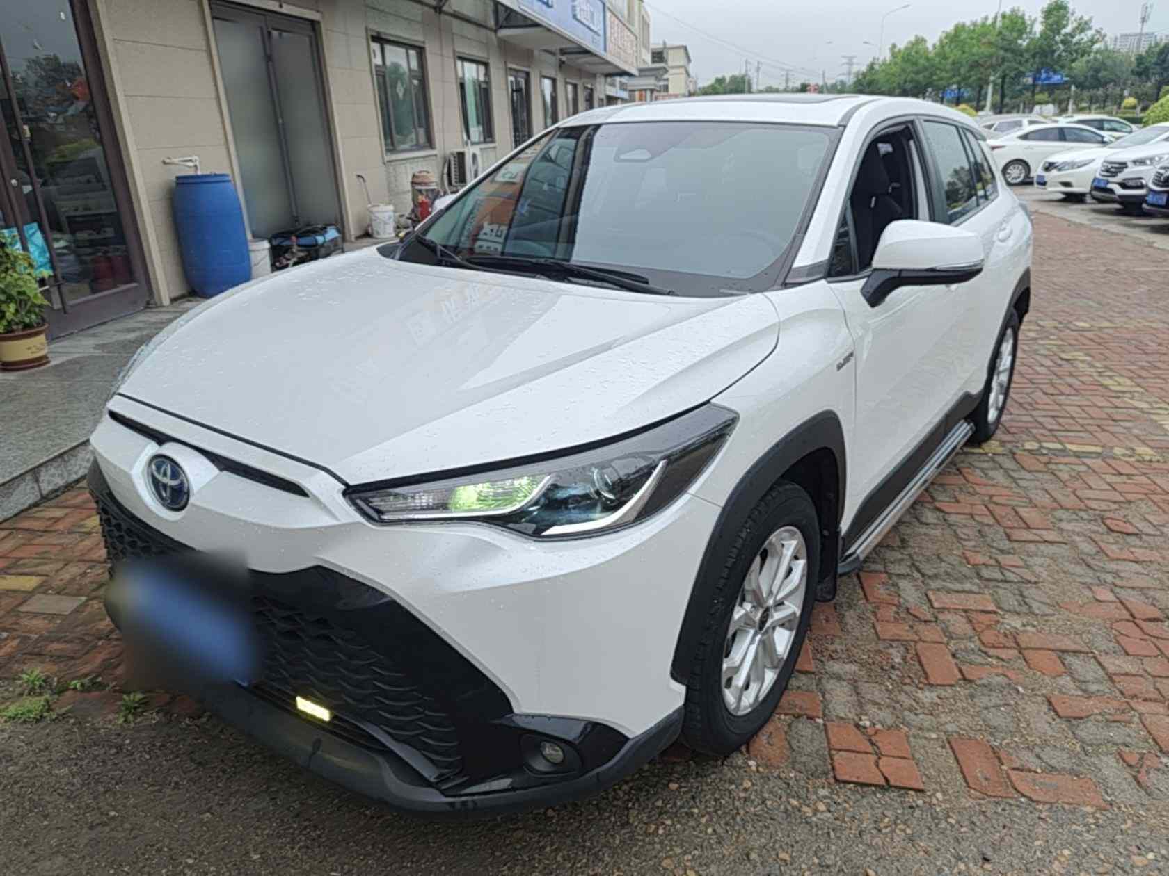 丰田 锋兰达 2023款 2.0L 智能电混双擎 领先版(2)