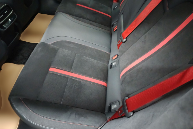 小米汽车 小米SU7 Ultra 2025款 Ultra中控内饰7004