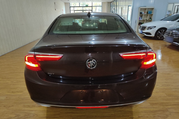 别克 君越 2018款 20T 精英型车身外观6004