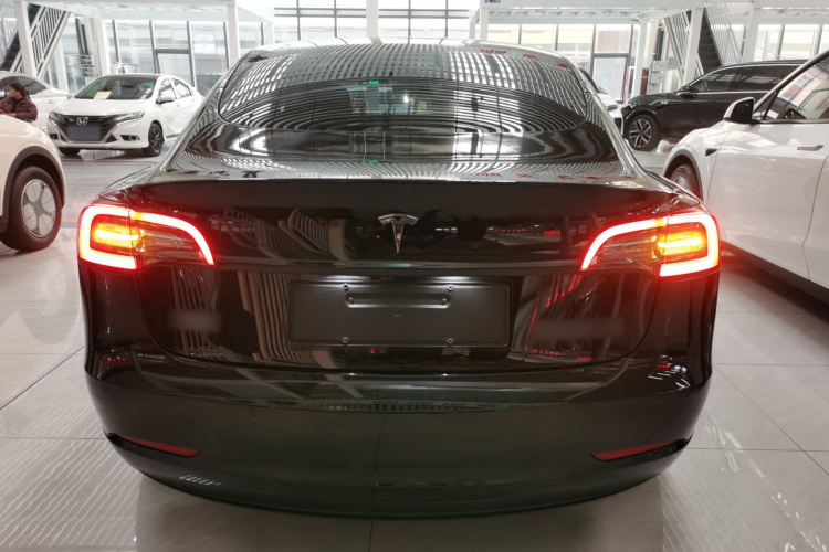 特斯拉 Model 3 2022款 后轮驱动版车身外观6004