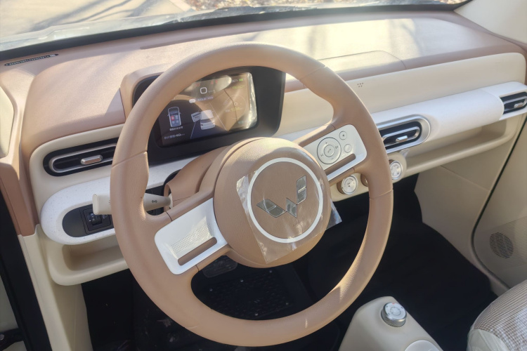 五菱汽车 宏光MINIEV 2024款 第三代 215km 青春版中控内饰7001