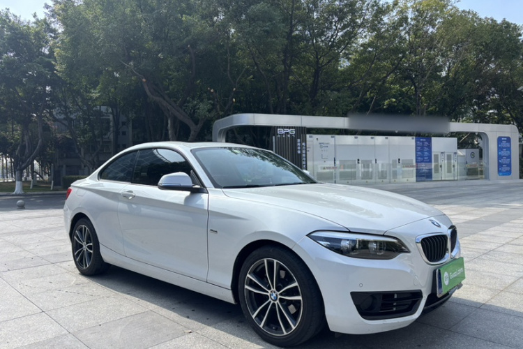 宝马2系(进口) 2018款 220i 运动设计套装车身外观6006