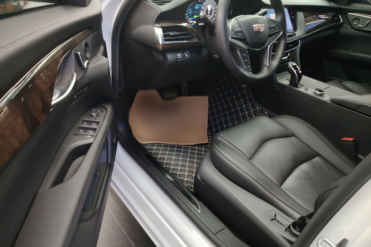 凯迪拉克CT6 2021款 28T 领先超级巡航型中控内饰7003