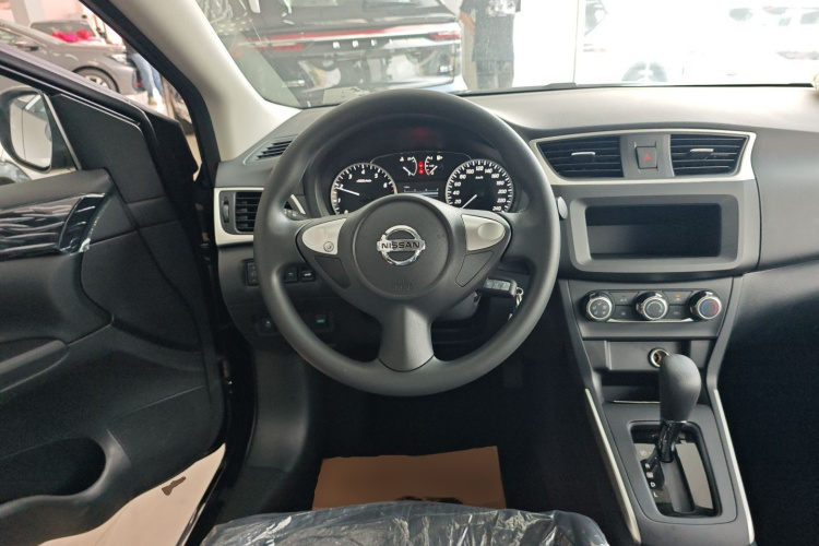 日产 轩逸 2024款 改款三 经典 1.6XE CVT舒适版局部细节13