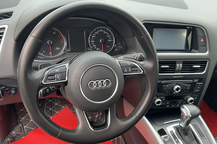 奥迪Q5 2017款 40 TFSI 技术型局部细节13