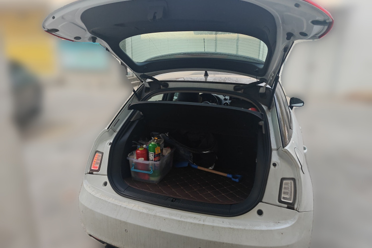 奥迪A1 2014款 30 TFSI Sportback舒适型中控内饰23