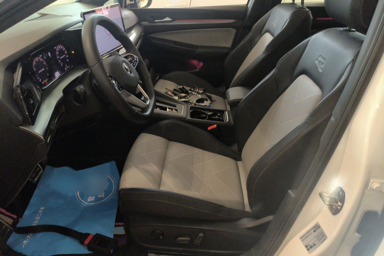 大众 高尔夫 2025款 300TSI R-Line局部细节19