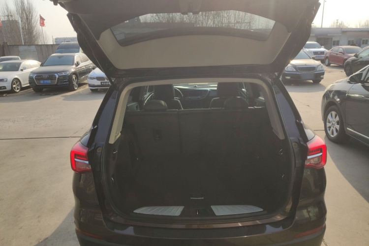 别克 昂科威 2020款 20T 两驱领先型机舱底盘23