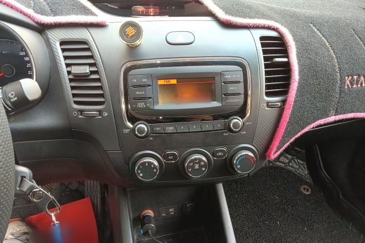 起亚K3 2016款 1.6L 手动GL局部细节16