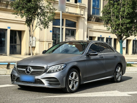 奔驰C级 2019款 改款 C 260 L 运动版