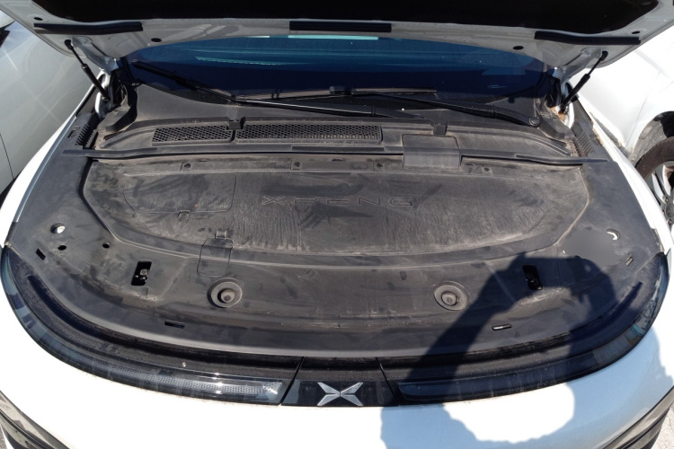 小鹏G6 2023款 580 长续航 Pro机舱底盘24