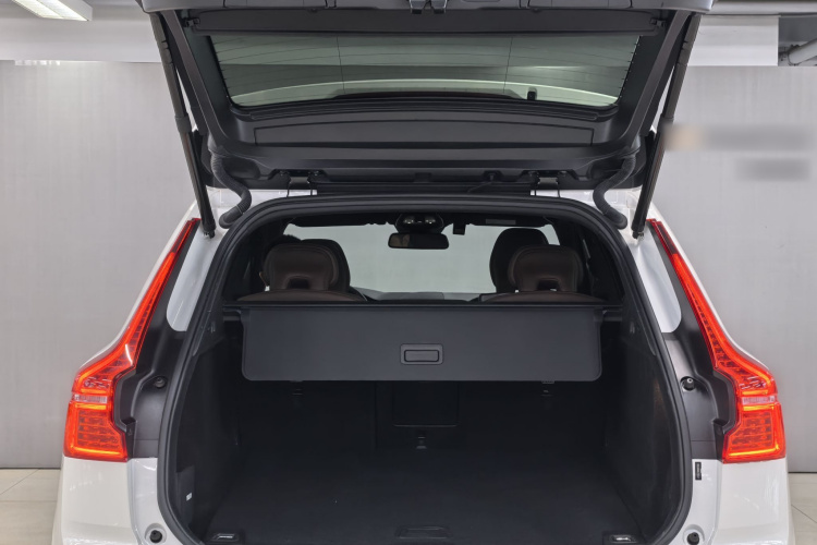 沃尔沃XC60 2022款 B5 四驱智逸豪华版局部细节23