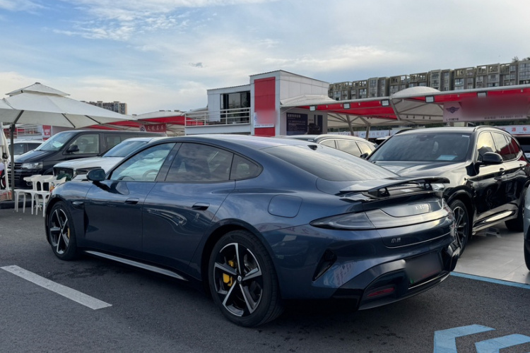 小米汽车 小米SU7 2024款 四驱超长续航高阶智驾Max版车身外观6008