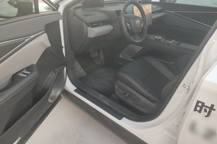 丰田bZ5 2025款 630 MAX智行版中控内饰20