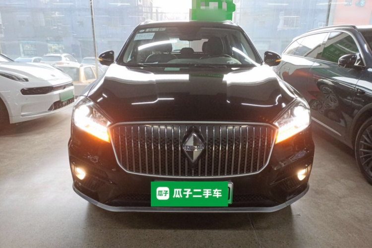 宝沃BXi7 2018款 四驱精英型车身外观2